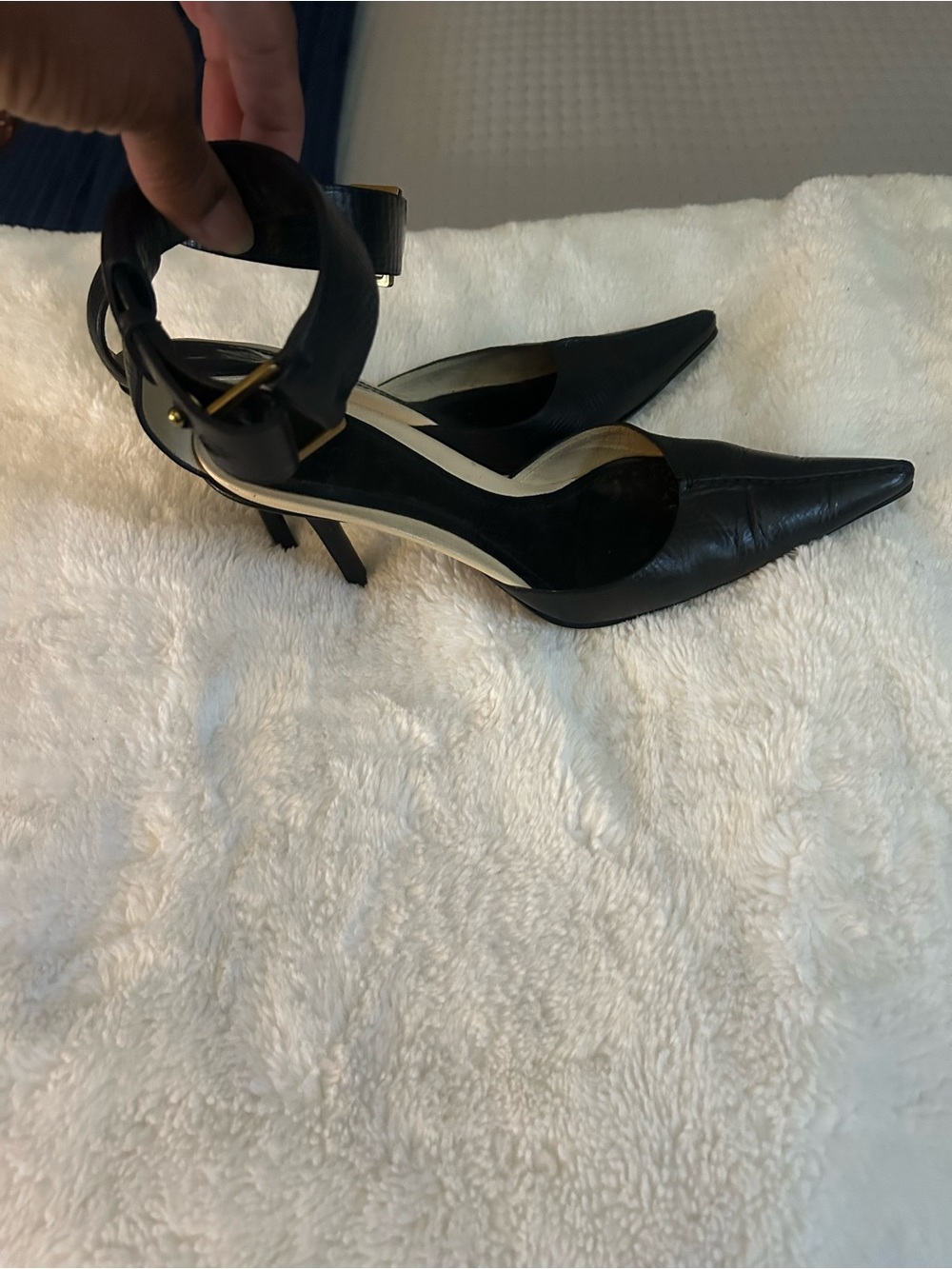Gucci Black and Cream Leather Slingback Heels